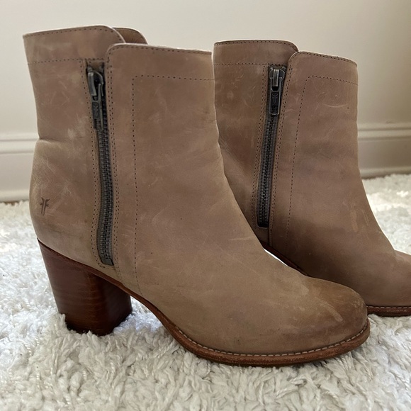 Frye Addie Double Zip Bootie - Picture 10 of 14